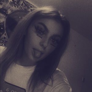 Meet your Posher, Avery